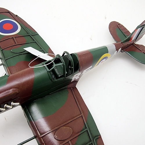 ブリキの飛行機 スーパーマリン スピットファイアモデルイギリス戦闘機(Mサイズ)